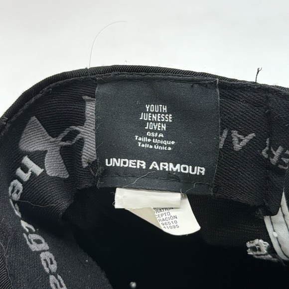 Under Armour Youth Black Baseball Hat with Embroidered Logo HT6148 - Picture 5 of 5